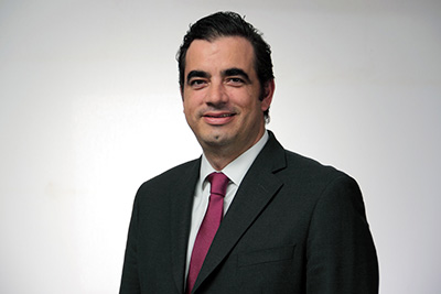 Mtro. Patricio Ballados Villagómez